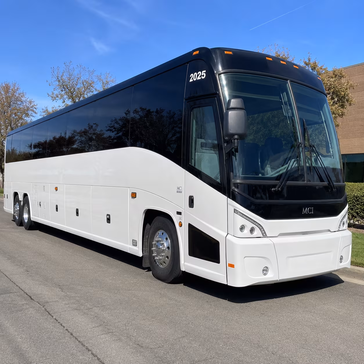 busrentalsarasota com is here for spring training shuttles to ed smith stadium