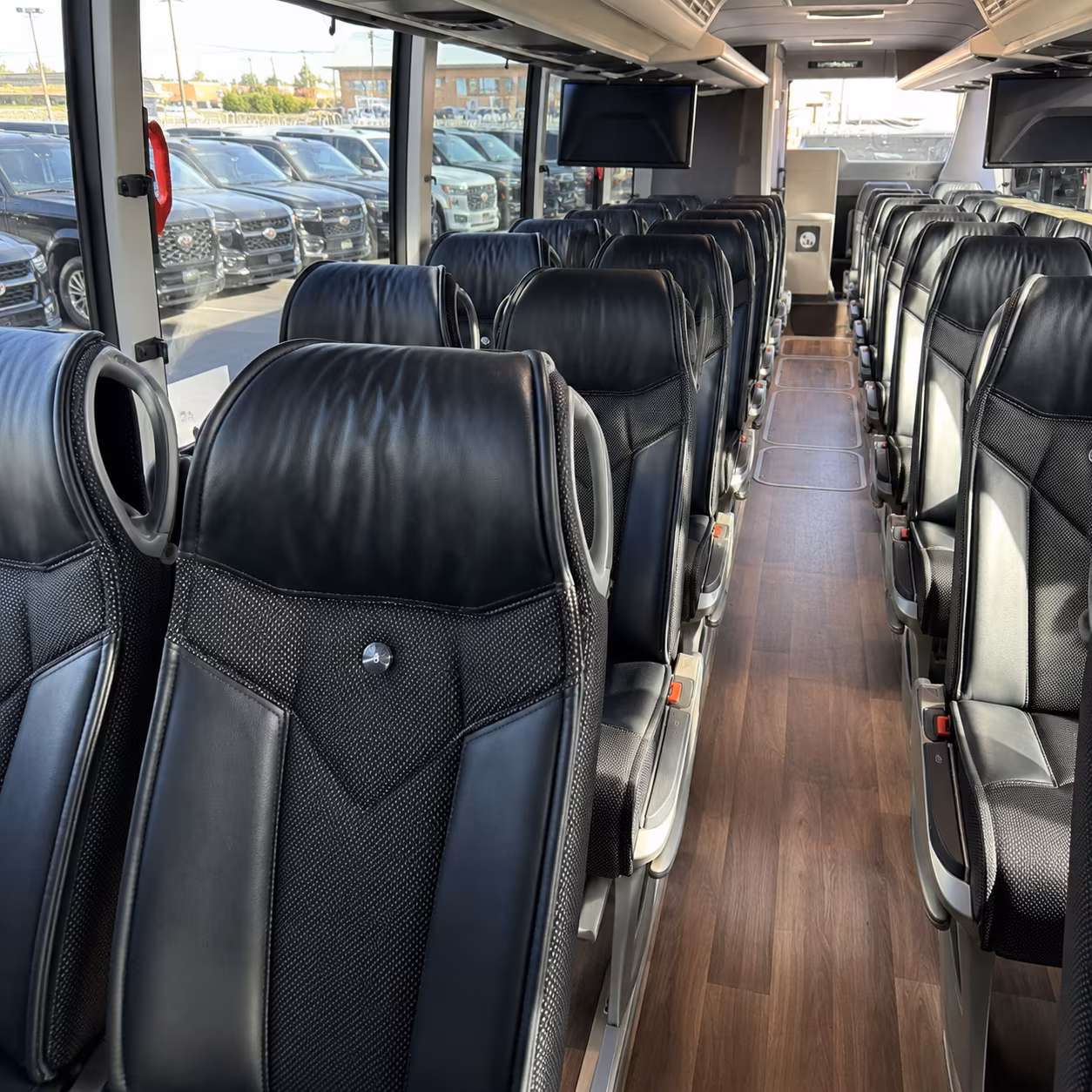 charter bus transfers between sarasota and tampa international airport tpa