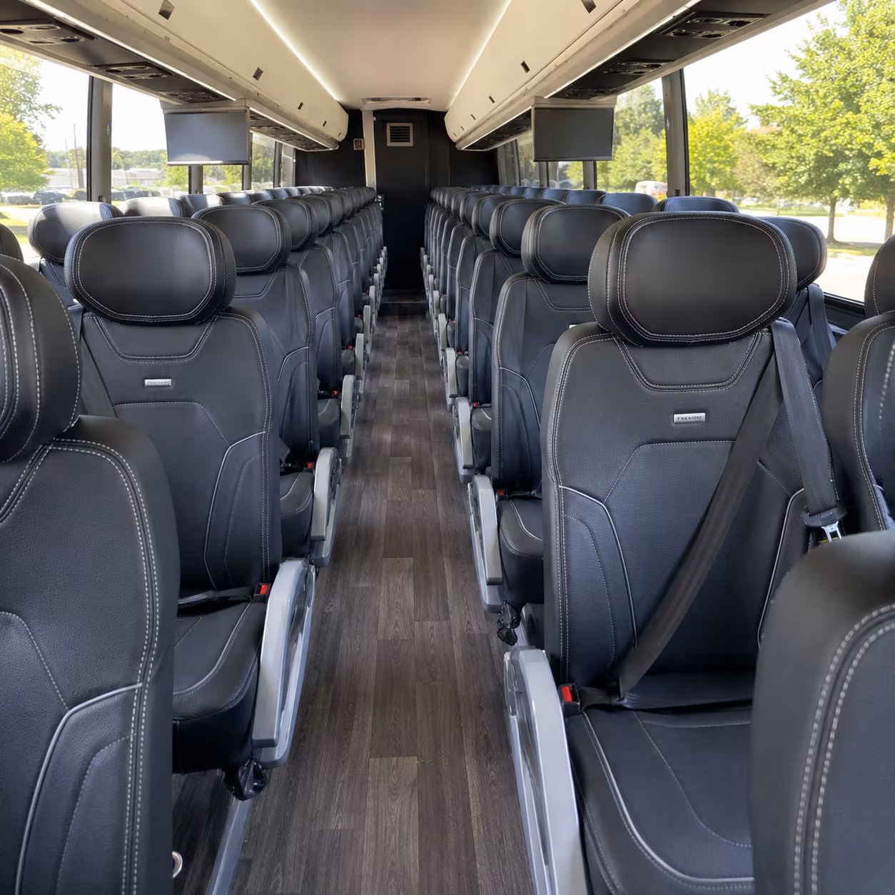how the distance and duration of your trip affect charter bus rates in sarasota