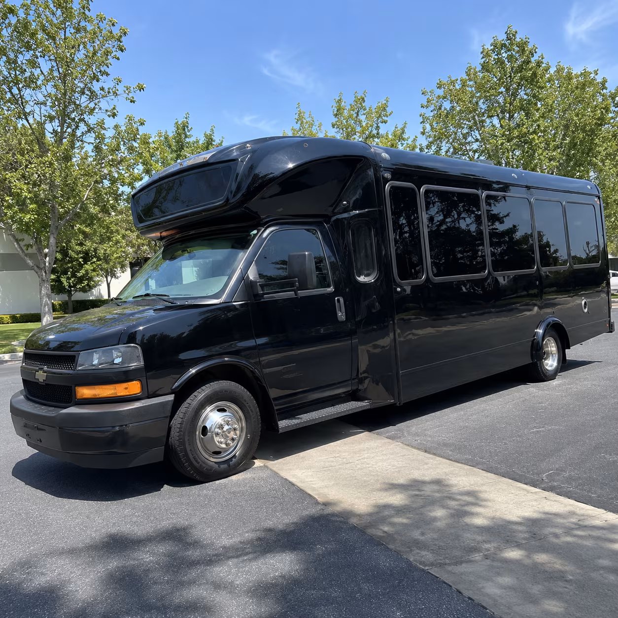 sarasota 15 passenger party bus